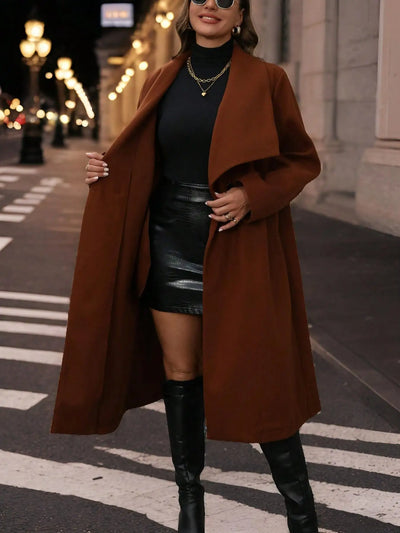 Abrigo Valenne — Corte Midi, Efecto Lana y Elegancia Atemporal
