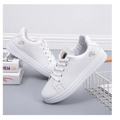 Zapatillas Blancas de Mujer – Diseño Floral Bordado - De Cuero De Calidad