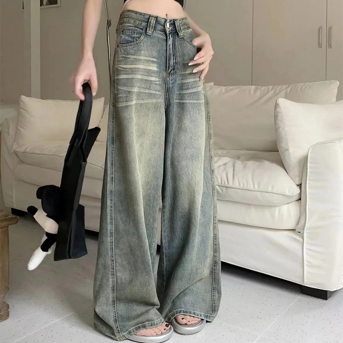 Jeans Valeria — Corte Recto, Cintura Alta y Estilo Y2K