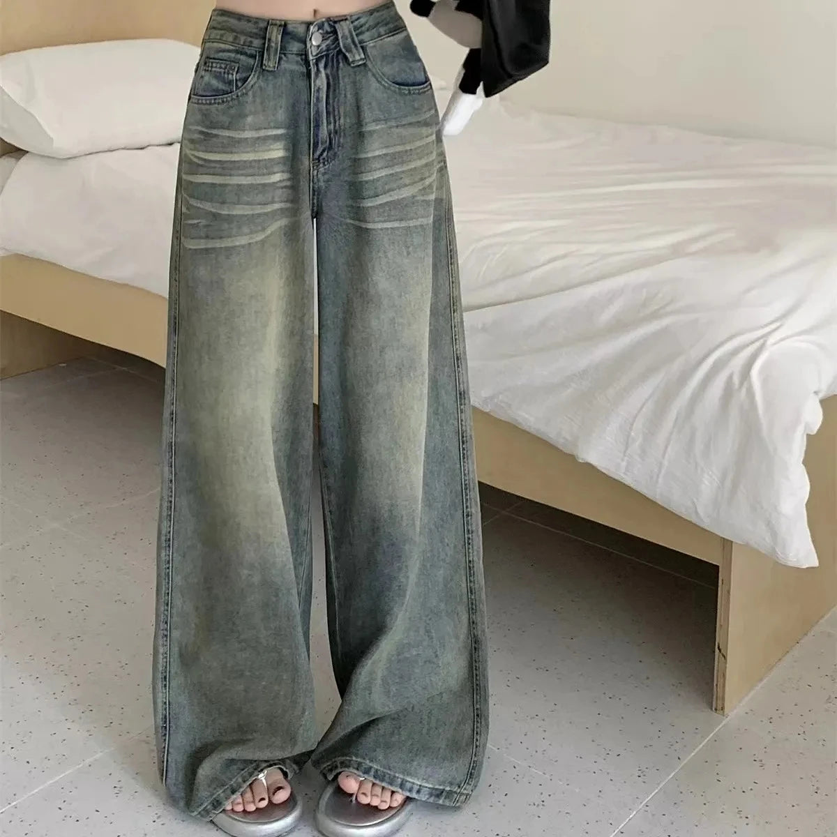 Jeans Valeria — Corte Recto, Cintura Alta y Estilo Y2K